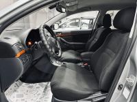 Лот: 23550382. Фото: 7. Toyota Avensis, II Рестайлинг...