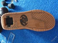 Лот: 1014561. Фото: 3. кроссовки HEELYS. Одежда, обувь, галантерея