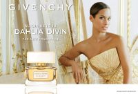 Лот: 6184799. Фото: 3. Dahlia Divin Eau De Toilette Givenchy... Красота и здоровье