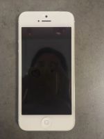 Лот: 11664496. Фото: 3. Apple iPhone 5 16Гб б/у + наушники. Красноярск