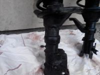 Лот: 4260626. Фото: 2. Стойки передние Honda Stream RN1. Автозапчасти
