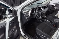 Лот: 24425477. Фото: 8. Toyota RAV4 2017