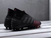 Лот: 14173697. Фото: 5. Футбольная обувь Adidas Predator...