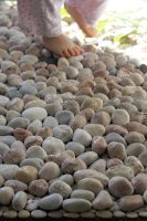 Лот: 9128733. Фото: 2. Массажный коврик из гальки. Массаж