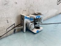 Лот: 23503755. Фото: 2. кронштейн двери Volkswagen Touareg... Автозапчасти