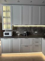 Лот: 25310294. Фото: 3. Кухня угловая современная классика. Мебель