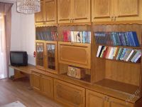 Лот: 1226402. Фото: 3. Шкаф книжный. Мебель