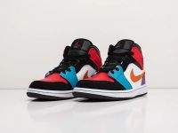 Лот: 17997240. Фото: 2. Кроссовки Nike Air Jordan 1 Mid. Женская обувь