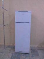 Лот: 10547316. Фото: 2. Холодильник Indesit. Крупная бытовая техника