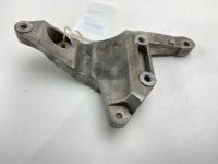 Лот: 21701511. Фото: 2. Кронштейн генератора Mazda Tribute... Автозапчасти