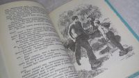 Лот: 9753222. Фото: 3. Девочка с острова, Владимир Исаков... Литература, книги