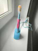 Лот: 22170113. Фото: 3. Электрическая зубная щётка Oral-b. Бытовая техника