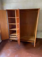 Лот: 25265119. Фото: 2. Шкаф винтаж СССР. Хранение вещей