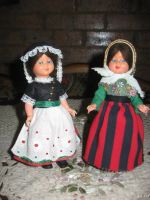 Лот: 13547923. Фото: 3. Винтажные куклы в немецких национальных... Дети растут