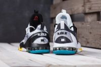 Лот: 11146648. Фото: 5. Кроссовки Nike Lebron 13 Low...