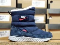 Лот: 12628774. Фото: 2. Сапожки Nike. Женская обувь