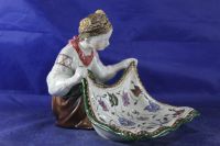 Лот: 25633304. Фото: 4. Украинка с ковром статуэтка фарфоровая... Красноярск