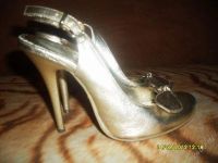 Лот: 1563182. Фото: 2. Золотые туфельки 34 размер. Женская обувь