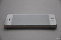 Лот: 9705702. Фото: 3. Iphone 5s gold 16gb. Красноярск