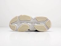 Лот: 17097450. Фото: 4. Кроссовки Balenciaga Triple S... Красноярск