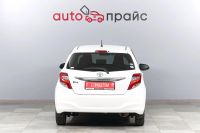 Лот: 23275741. Фото: 7. Toyota Vitz 2016