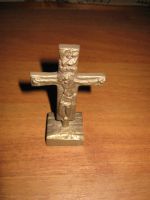 Лот: 6042532. Фото: 2. Настольное распятие бронза Европа. Предметы интерьера