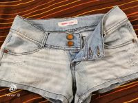 Лот: 13914516. Фото: 2. Блузка-разлетайка и шорты на девочку. Одежда и аксессуары