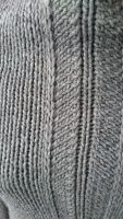 Лот: 8665569. Фото: 2. Серый свитер с горловиной стойкой... Женская одежда