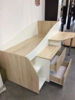 Лот: 12595393. Фото: 3. Кровать детская со столом. Мебель