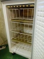 Лот: 10310673. Фото: 2. Морозилка. Крупная бытовая техника