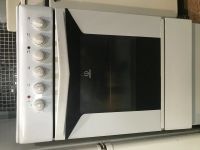 Лот: 14450858. Фото: 3. Электрическая плита indesit. Бытовая техника