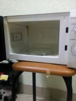 Лот: 10412241. Фото: 2. Микроволновая печь Midea. Посуда, кухонная утварь