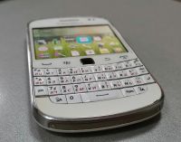 Лот: 17570835. Фото: 2. Blackberry bold 9900. Смартфоны, связь, навигация
