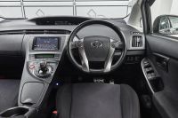 Лот: 19601973. Фото: 10. Toyota Prius, III Рестайлинг...