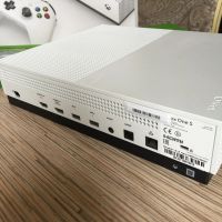 Лот: 14837706. Фото: 3. xbox one s , GTA V. Компьютеры, оргтехника, канцтовары
