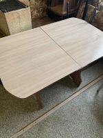 Лот: 25077140. Фото: 2. Стол, 2 табурета, уголок. Кухонная мебель