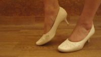 Лот: 3585277. Фото: 4. Туфли женские белые, с вышивкой... Красноярск