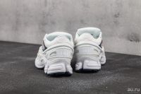 Лот: 12686604. Фото: 5. Кроссовки Adidas Ozweego 2 x Raf...