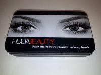 Лот: 12829566. Фото: 2. Набор кистей Hudabeauty в жестяном... Косметика и уход