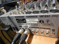 Лот: 16465312. Фото: 2. Микшерный пульт Behringer UB1204-PRO. Профессиональный звук