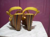 Лот: 13934870. Фото: 2. Босоножки на платформе. Женская обувь