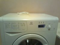 Лот: 3360219. Фото: 3. Стиральная машина Indesit WISE... Бытовая техника