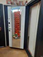 Лот: 18356800. Фото: 10. Дверь входная с зеркалом Центурион...
