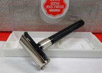 Лот: 10029213. Фото: 6. Feather Double Edge Razor Popular...