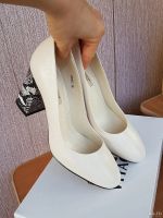 Лот: 15878570. Фото: 3. Кожаные женские белые туфли Vitacci... Одежда, обувь, галантерея