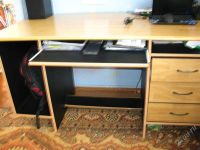 Лот: 971409. Фото: 2. Стол письменный/компьютерный. Офисная мебель и домашние кабинеты