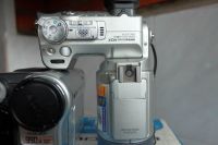 Лот: 8332475. Фото: 5. SONY Cyber-Shot DSC-F717 + видеокамера...