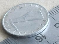 Лот: 17886395. Фото: 3. Монета 5 лир пять Италия 1968... Коллекционирование, моделизм