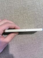 Лот: 6763419. Фото: 4. iPhone 5s gold 16 гб - Полный...