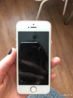 Лот: 8834179. Фото: 3. Продам iPhone 5s gold 32gb. Красноярск